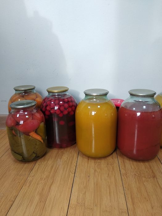 Продам огурцы помидоры