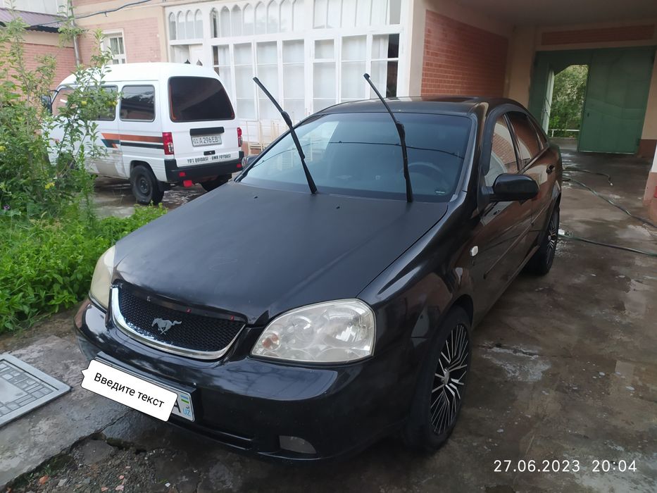 Ласетти сотилади