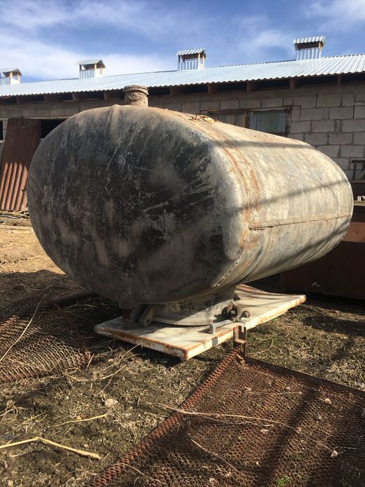 Бочки 1 тонна и 2 тонны