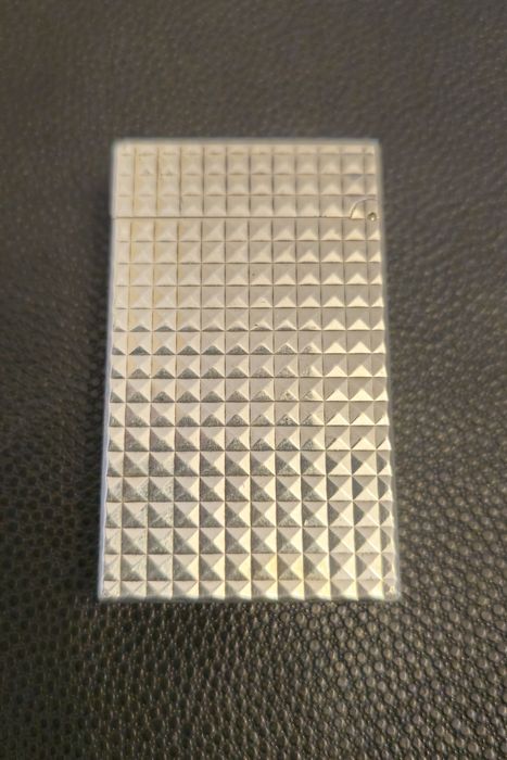 Сребърна запалка S.T.DUPONT