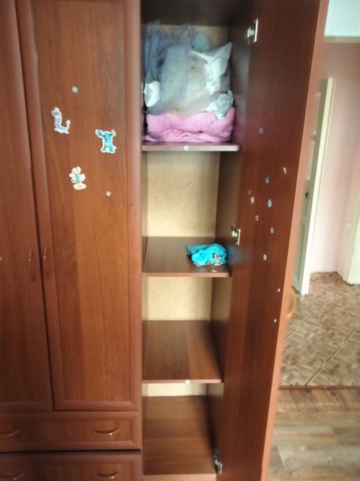 Продам шкаф для одежды