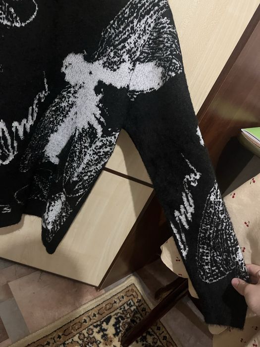 Кофта черно-белая