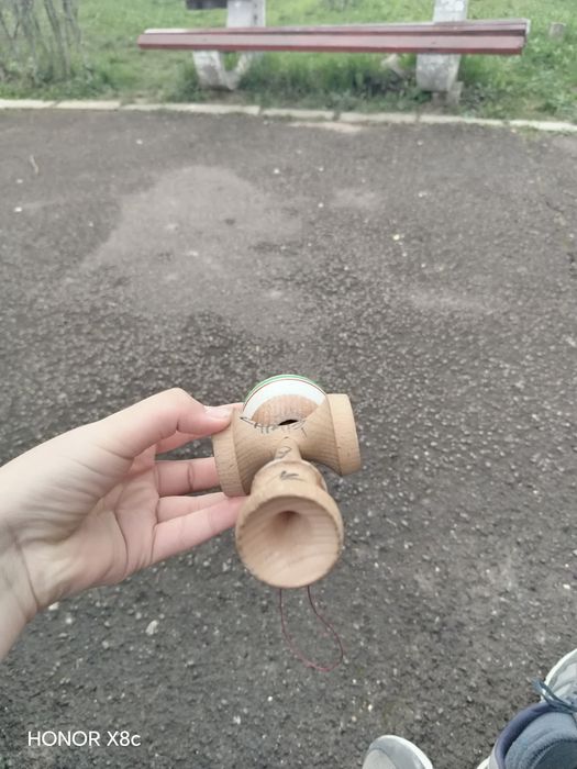 Vând kendama sweets prime