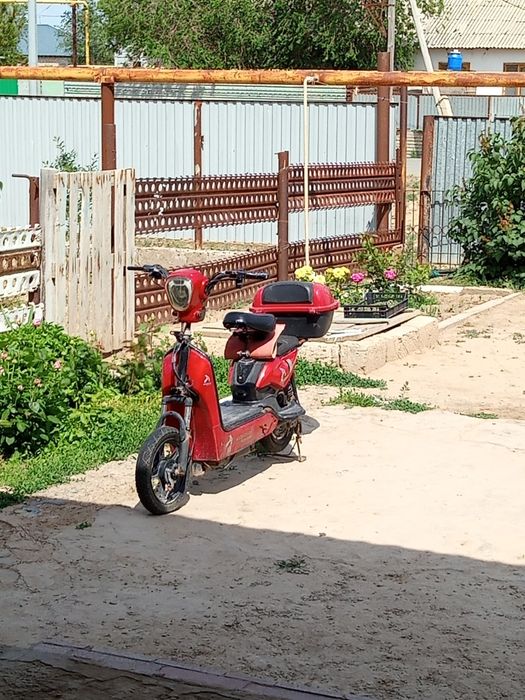 Скутер аманат х8