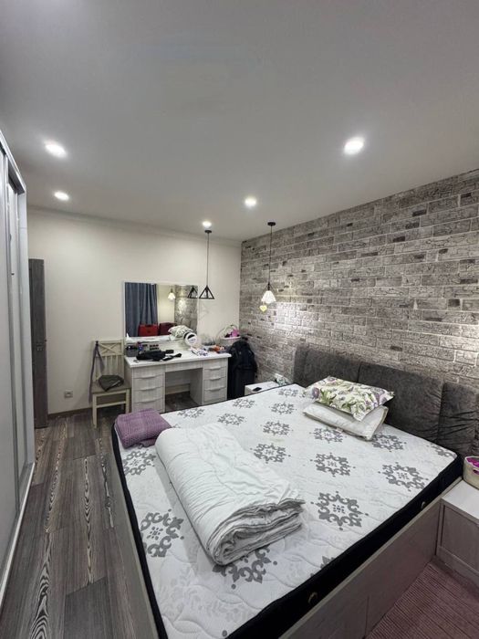 Дархан 3/3/4 77-серия мебель+техника Срочно балкон-2/6 75квм