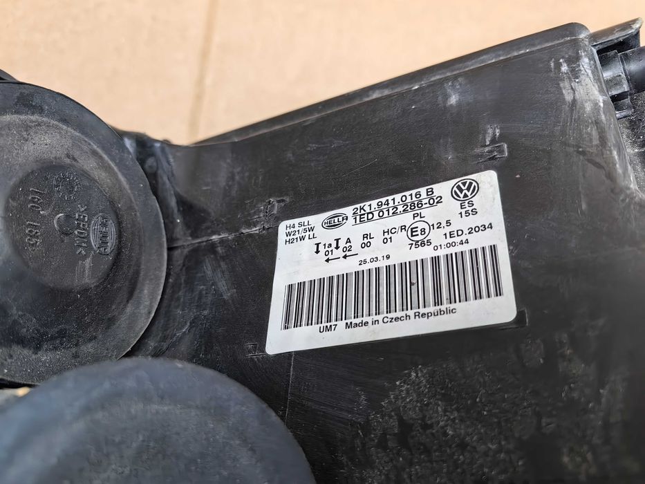 Десен фар за VW Caddy 2 / ВФ Кади 2