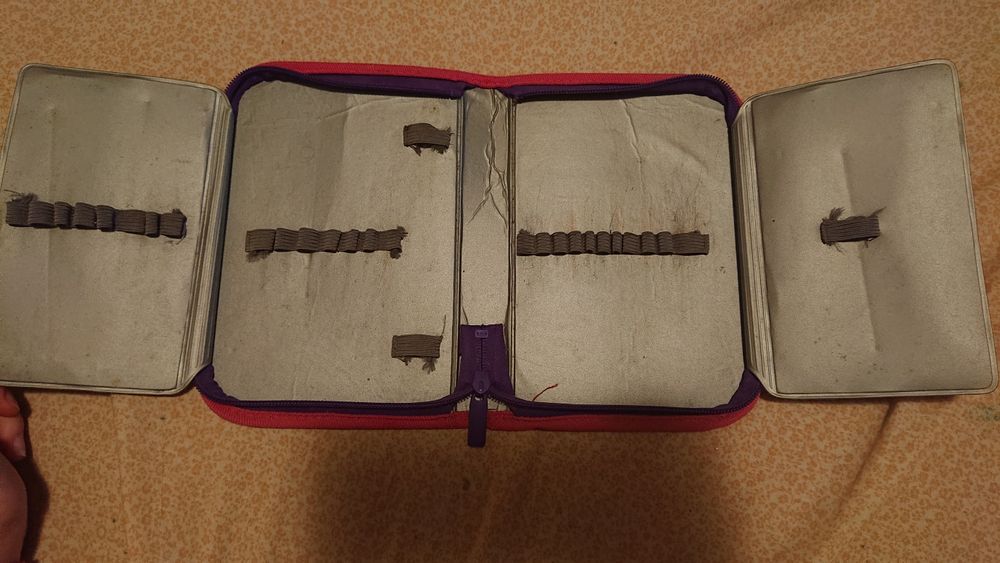 Vând penar DACO/Herlitz