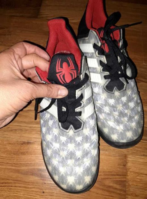 Като нови детски Adidas Spider-Man