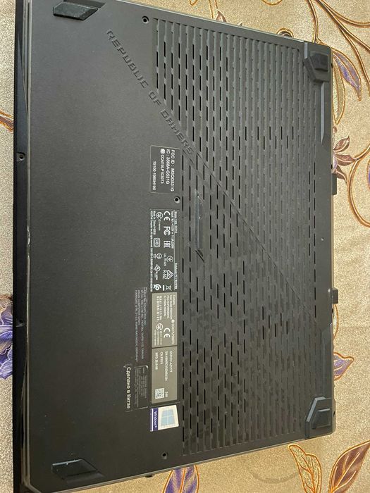 Vand laptopuri Asus eeepc si asus rog g531gv