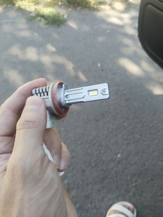 продам лампочки на машину