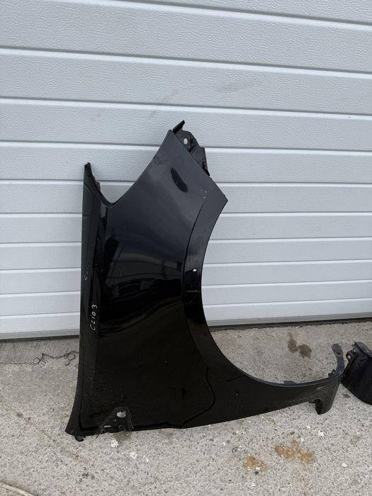 Aripa stanga / aripa dreapta Renault Clio 3 ,2006 ,2007, 2008 , 2009