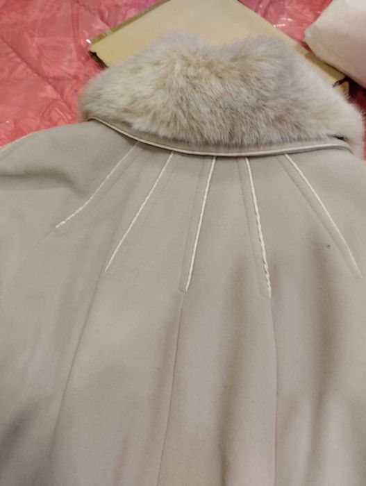 кашмирено палто в добро състояние