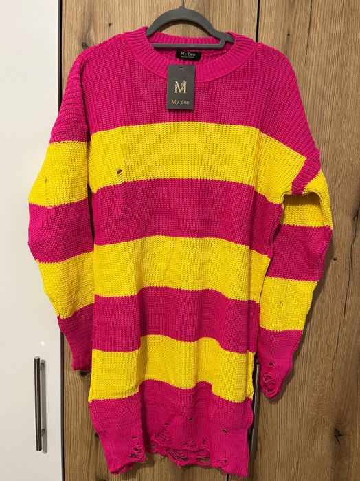 Дамски пуловери и рокли