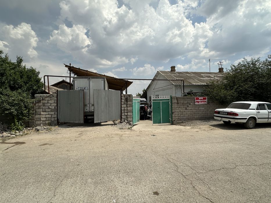 Уй сотилади ийк ота йик ота iyk ota yik ota ер сотилади