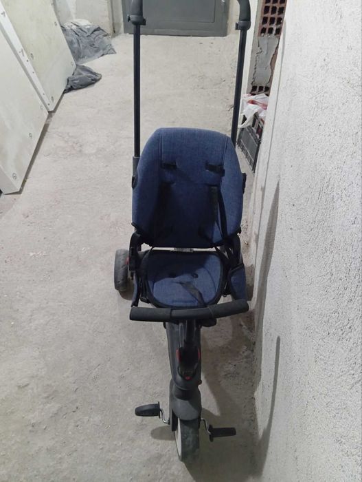 Детско колело триколка с бутане метална конструкция с педали