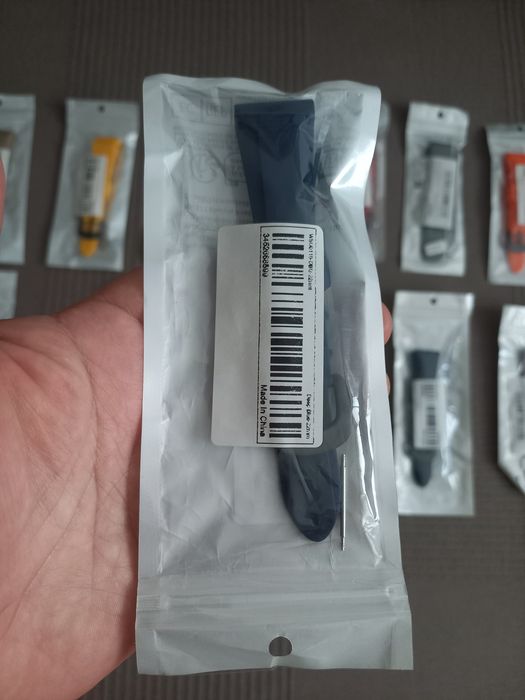 10 lei-Ieftin-Curele ceasuri silicon, noi, nepurtate