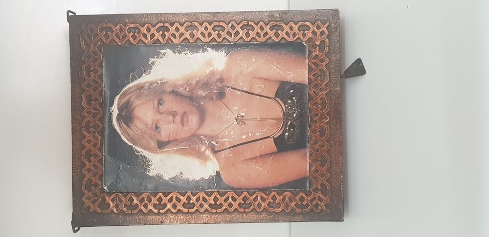 Стара кутия от дърво и обков от мед