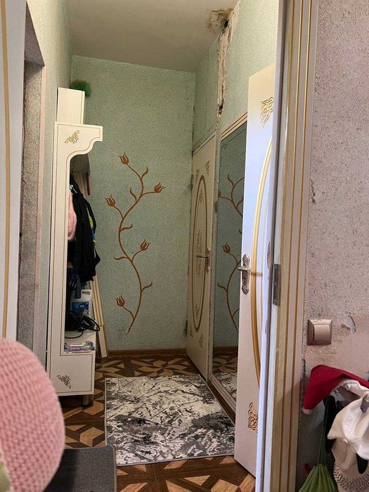 Срочно продаётся квартира 1в2 на 1 этаже