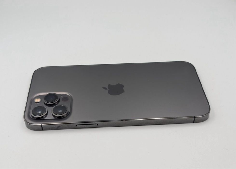 iPhone 12 PRO MAX • 128 GB • 100 % Bateria