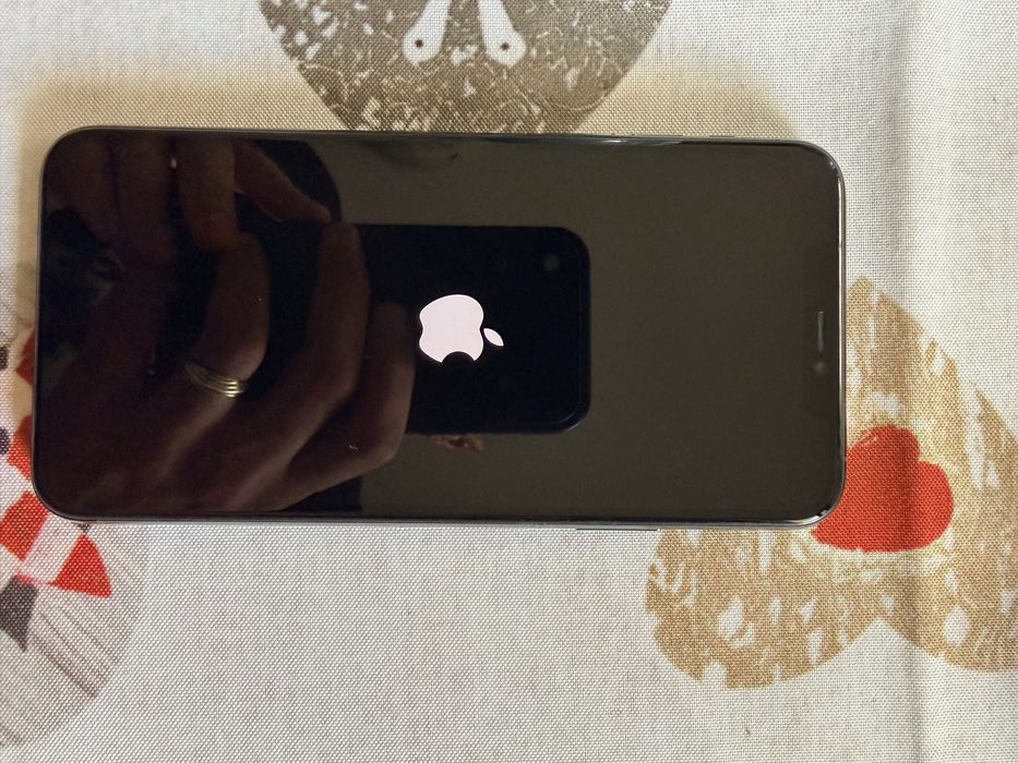 Iphone 11 pro max Midnight green 64GB