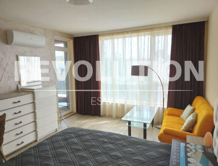 Дава се под наем Тристаен апартамент в Варна, Младост 1 - 100 кв.м за 800 € - Снимка #3