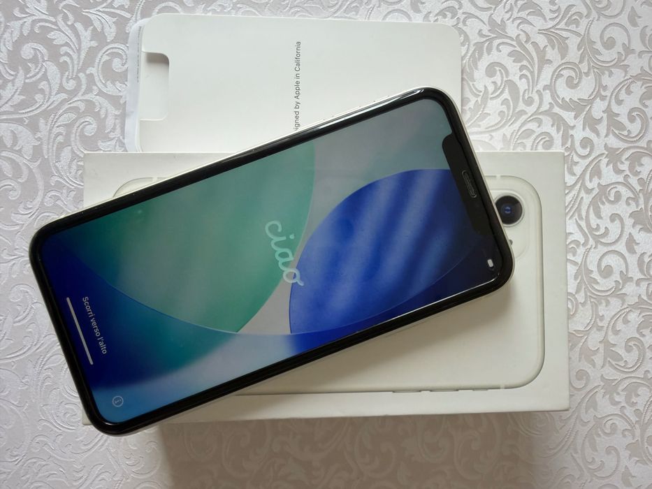iPhone 11 64Gb в отличном состоянии