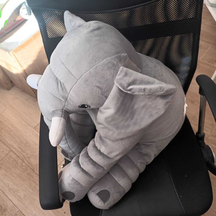 Jucarie plus elefant gri mare, defect minor, pret redus