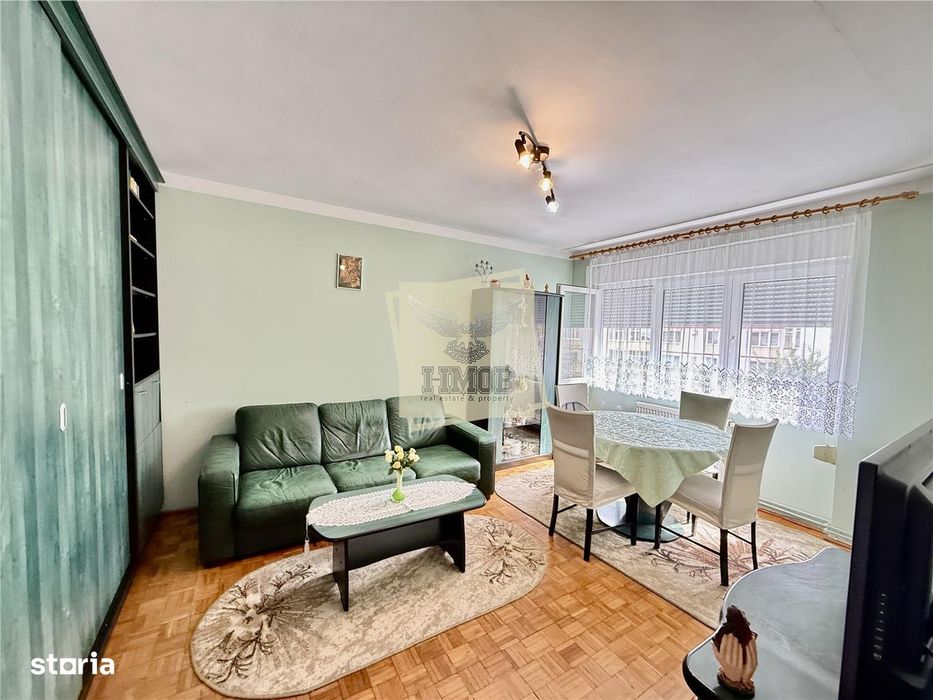 Apartament renovat 2 camere decomandat pe Mihai Viteazul