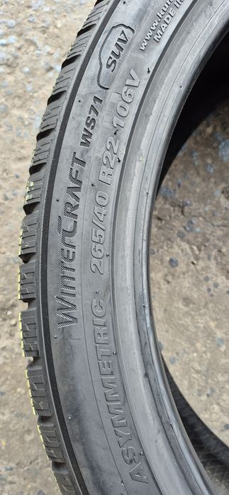 2 anvelope iarna ca noi Kumho 265/40/22,dot 2023.Pretul este pe bucata.