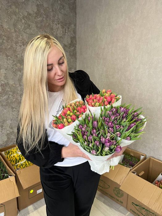 Тюльпаны к 8 марта 2026