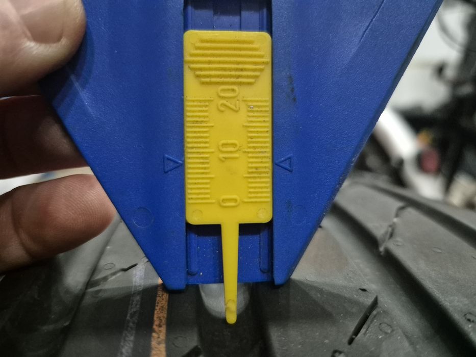 Cauciucuri Set 4 Anvelope Continental  225 55 17