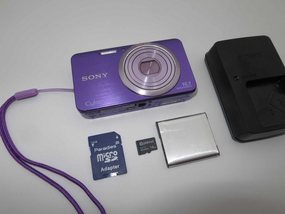 Sony Cyber-shot DSC-W630 ултра компактен и стилен фотоапарат, лилав цввят, цифрова камера в отлично състояние,  16MP и 5х оптично увеличение