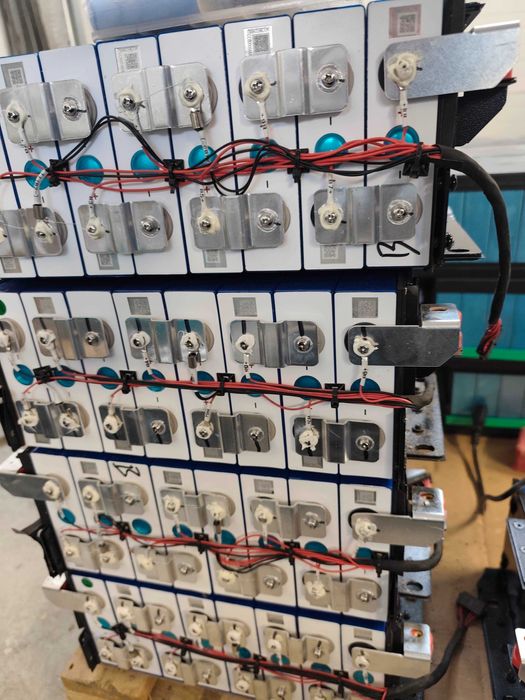 baterie stocare solara LiFePo4 8 celule 24v 100ah, 2.56kwh factura