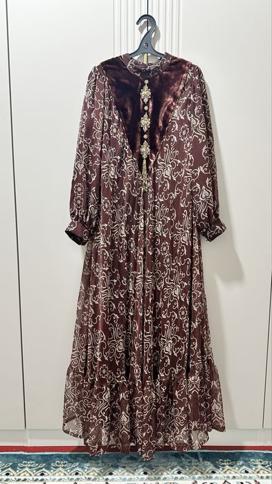 платья сатылады срочно