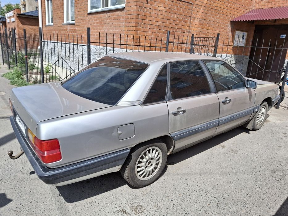Продам Ауди 100с3 1.8