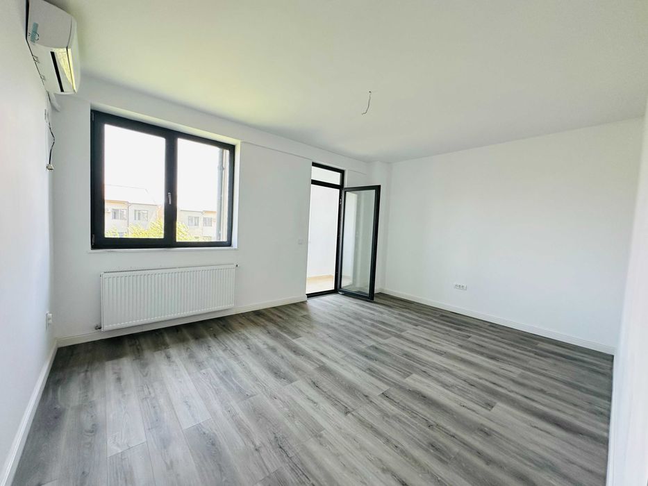 Vand apartament 3 camere cu loc de parcare Lira Residences Constanta