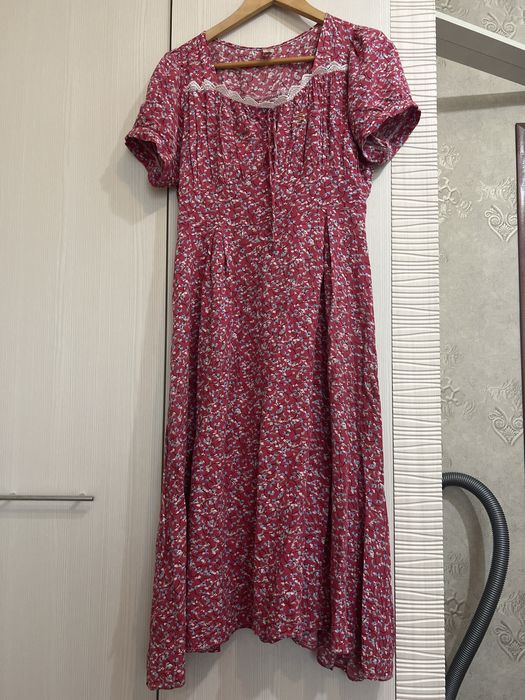 Платья разные продам