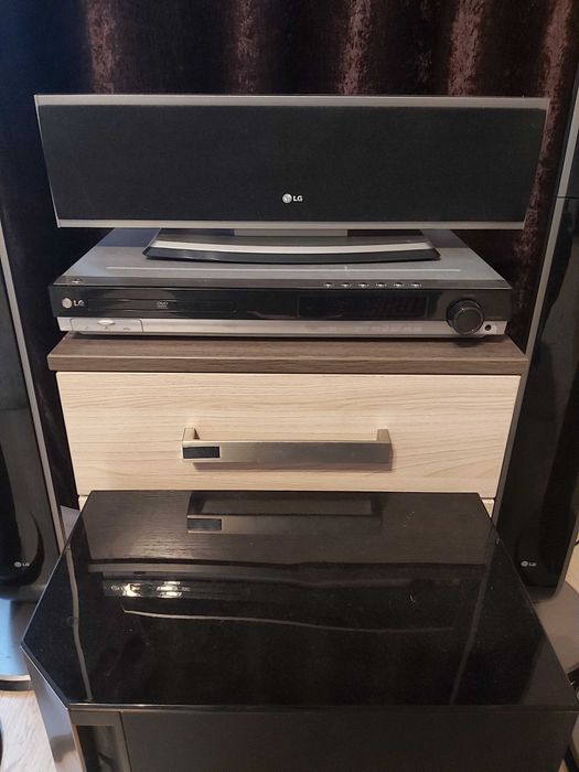 Домашний кинотеатр LG