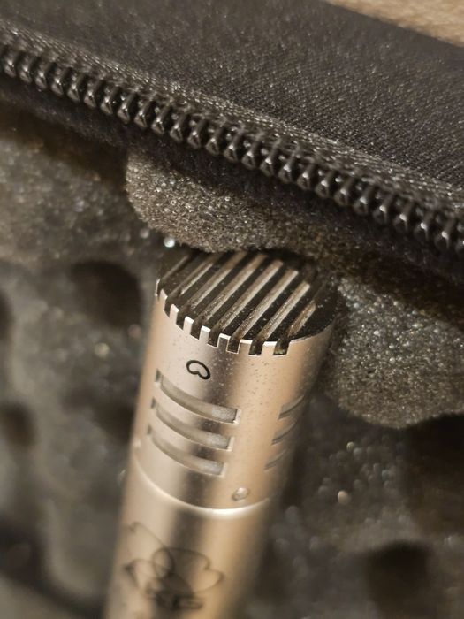 Microfon studio AKG C451B