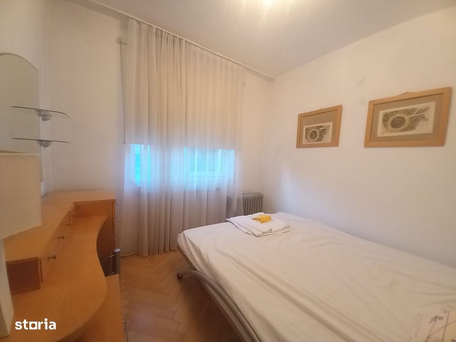 Florilor - in spate la BT, apartament 3 camere, la etajul 1 !