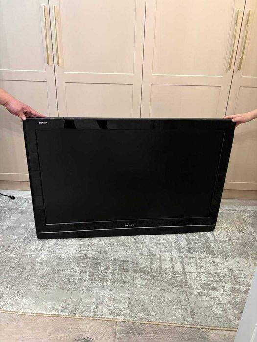 Телевизор Sony Bravia 46 дюймов