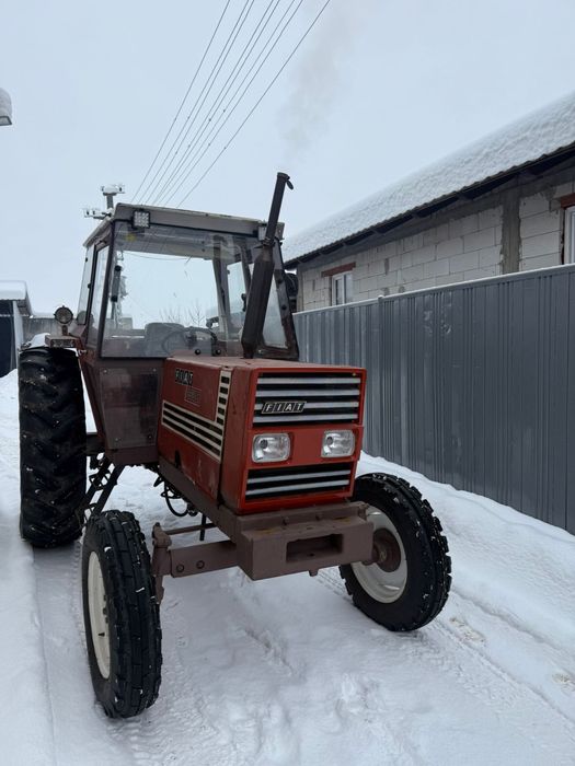 Vând tractor FIAT 880E