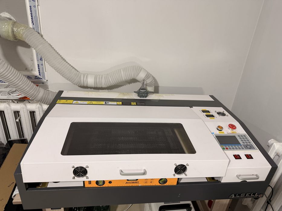 Лазерный станок с чилерром