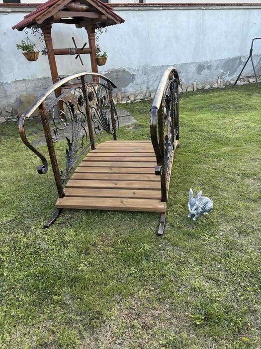 Градински мост от ковано желязо