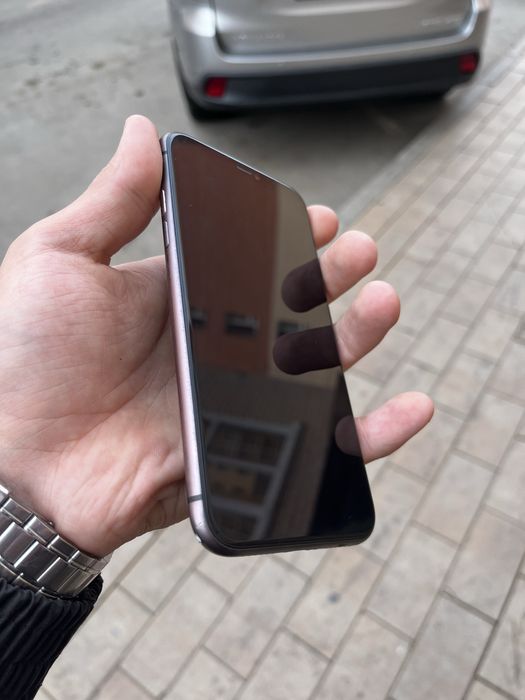 Телефон IPhone 11 128GB