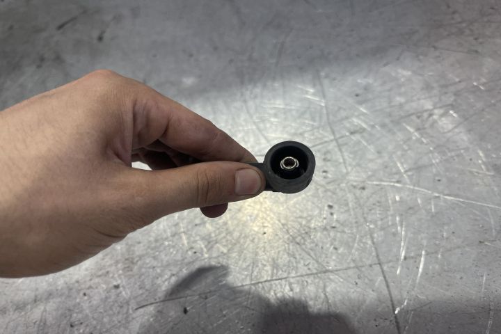 Fisa bujie 071035255A Volkswagen VW Polo a 3-a generatie 6N