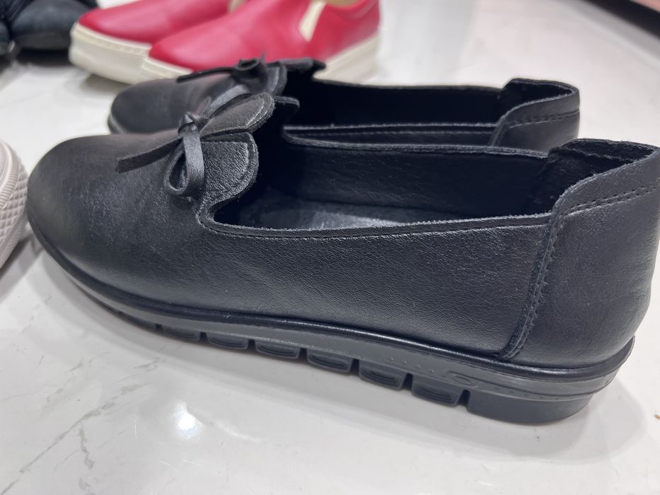 Кожаные Туфли для девочки  разные 3 пары.36 размер