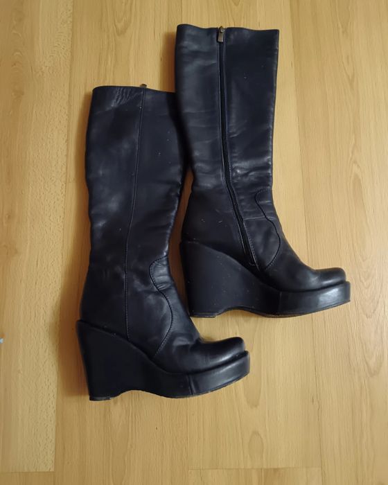 Сапоги женские, кожаные.