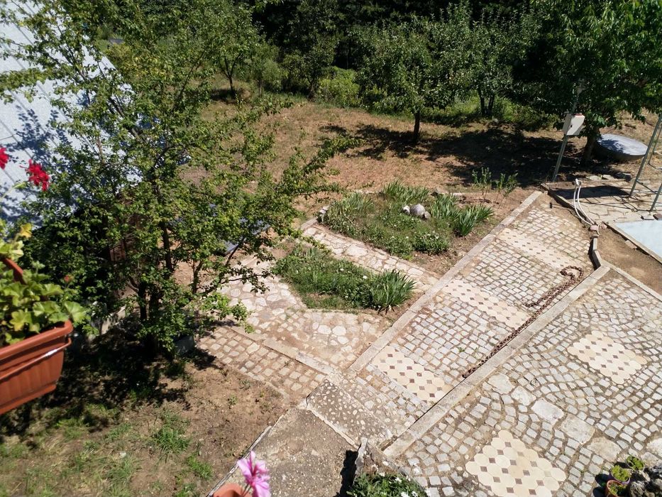 Дава се под наем Къща в Разлог - 200 кв.м за 153 € - Снимка #4