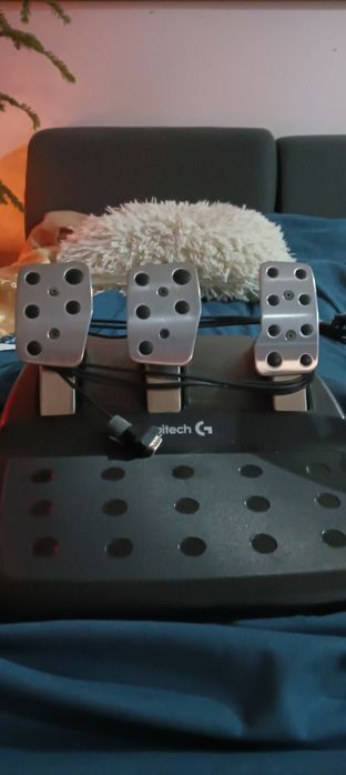 Vand volan Logitech g920